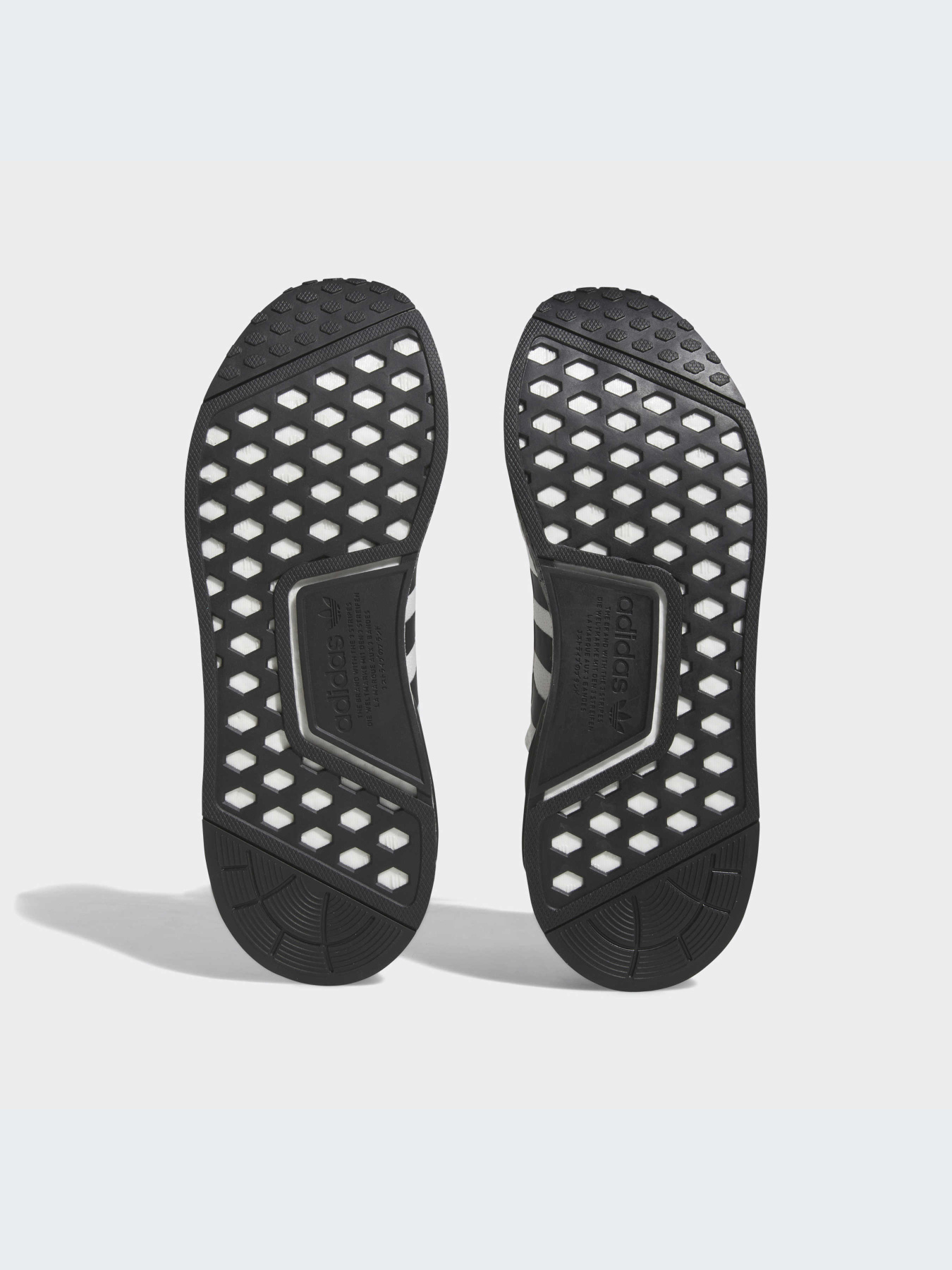 Кросівки повсякденні Adidas NMD модель IE2246 Кросівки повсякденні Adidas NMD модель IE2246 Фото