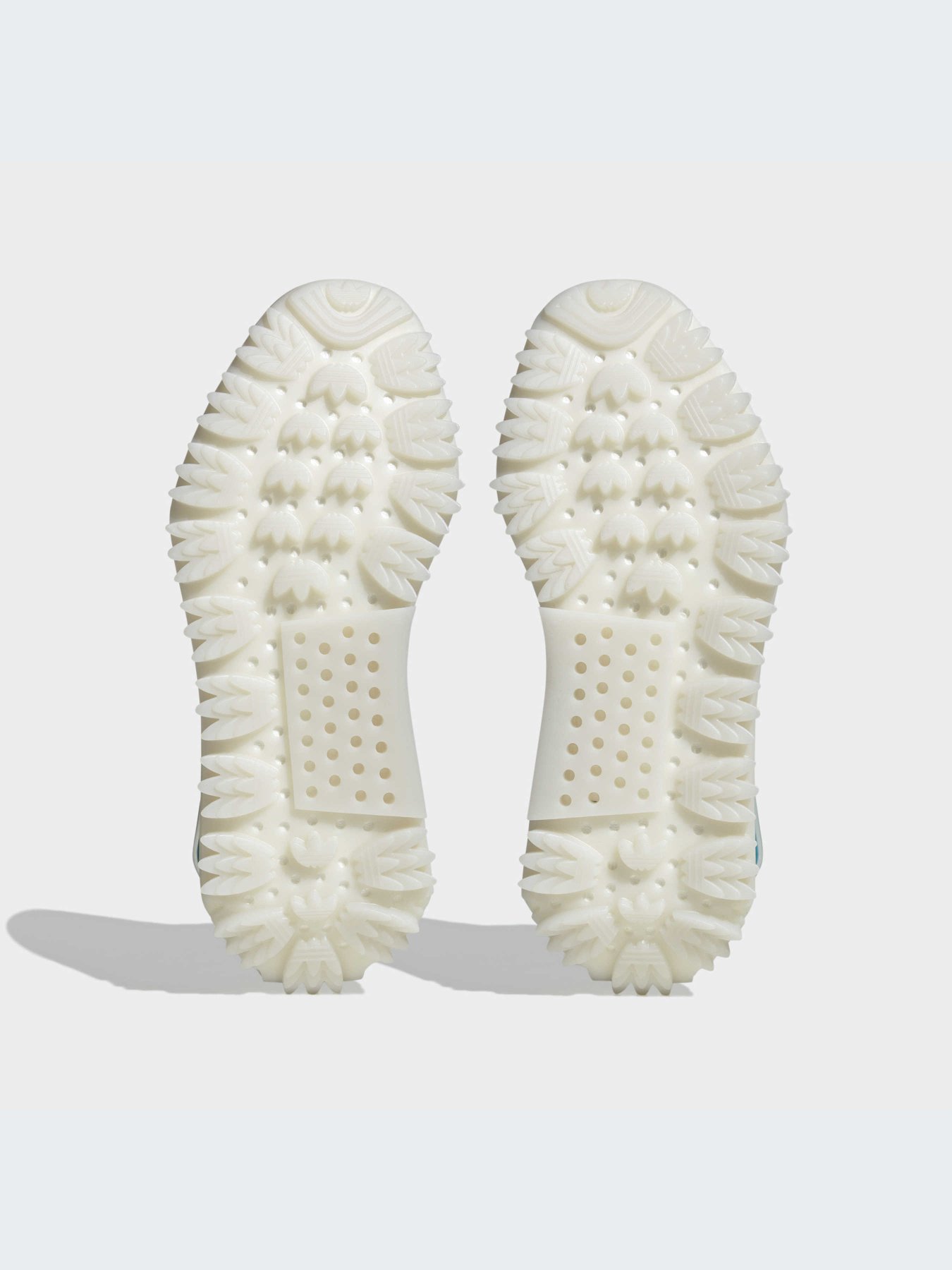 Кроссовки повседневные Adidas NMD модель FZ5707 Фото