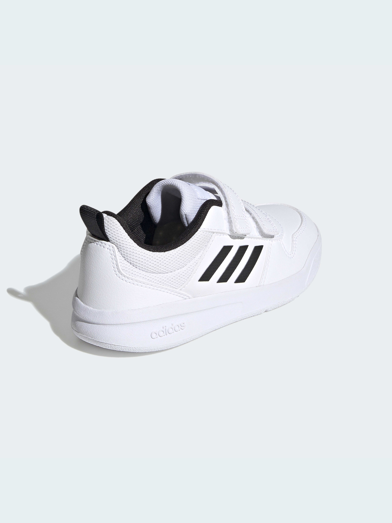 Кросівки повсякденні Adidas модель S24051 Кросівки повсякденні Adidas модель S24051 Фото