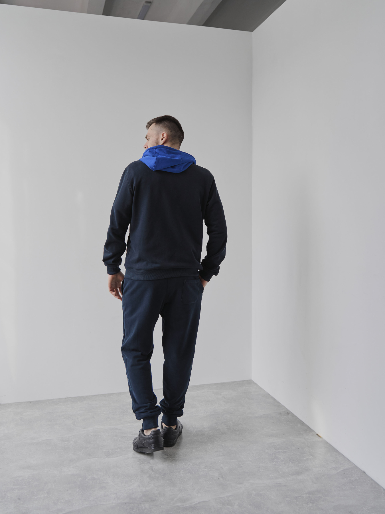 Спортивный костюм HANDY WEAR Club модель 3655 Фото