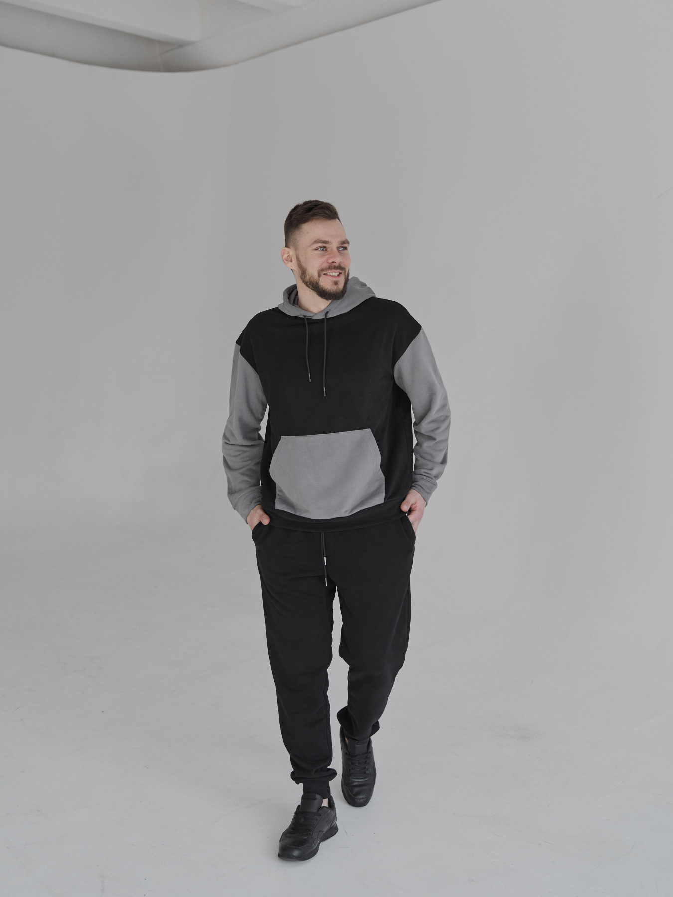 Спортивный костюм HANDY WEAR Color Block модель 3724 Спортивный костюм HANDY WEAR Color Block модель 3724 Фото