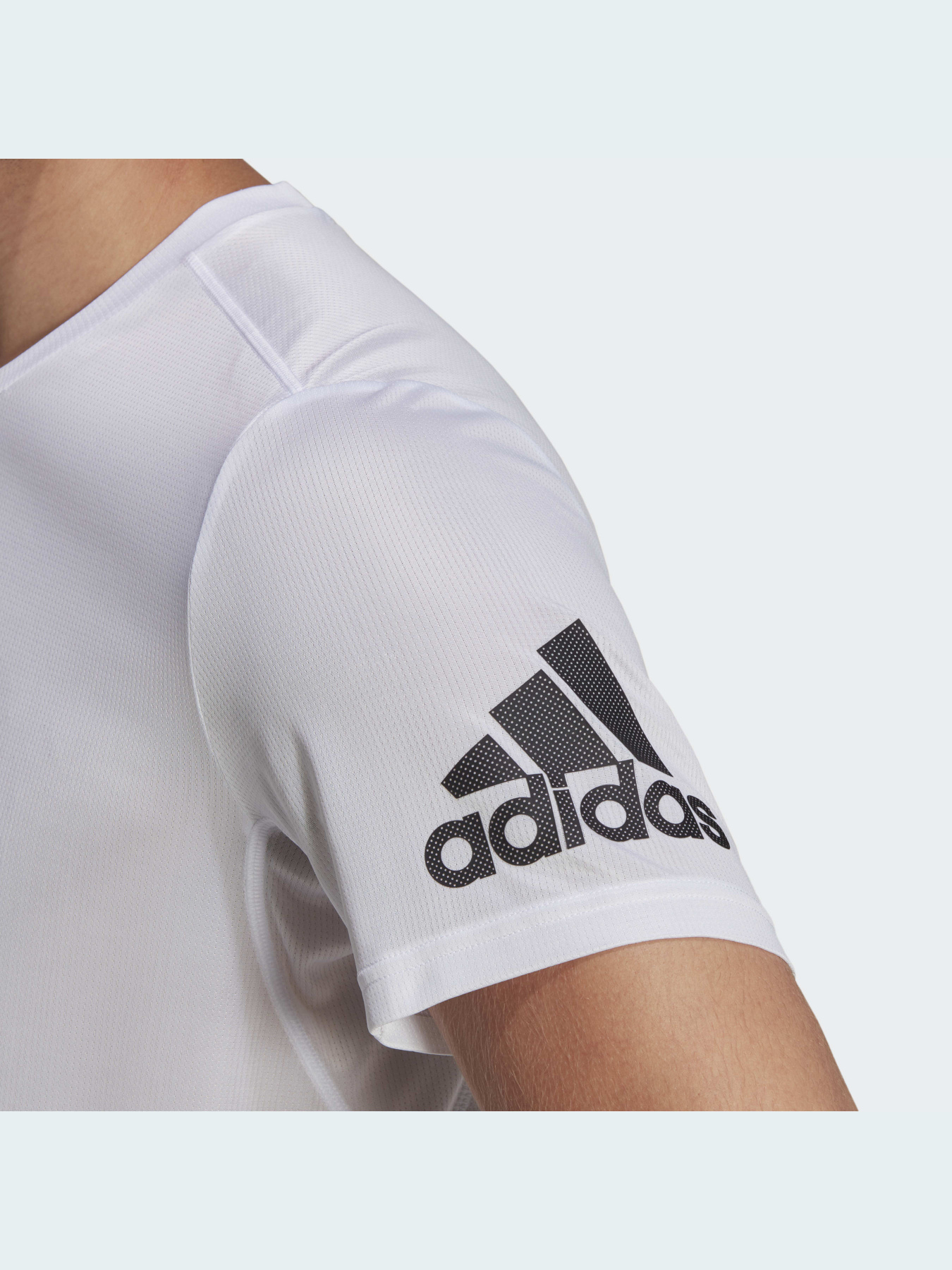 Спортивна футболка Adidas модель HB7471 Спортивна футболка Adidas модель HB7471 Фото