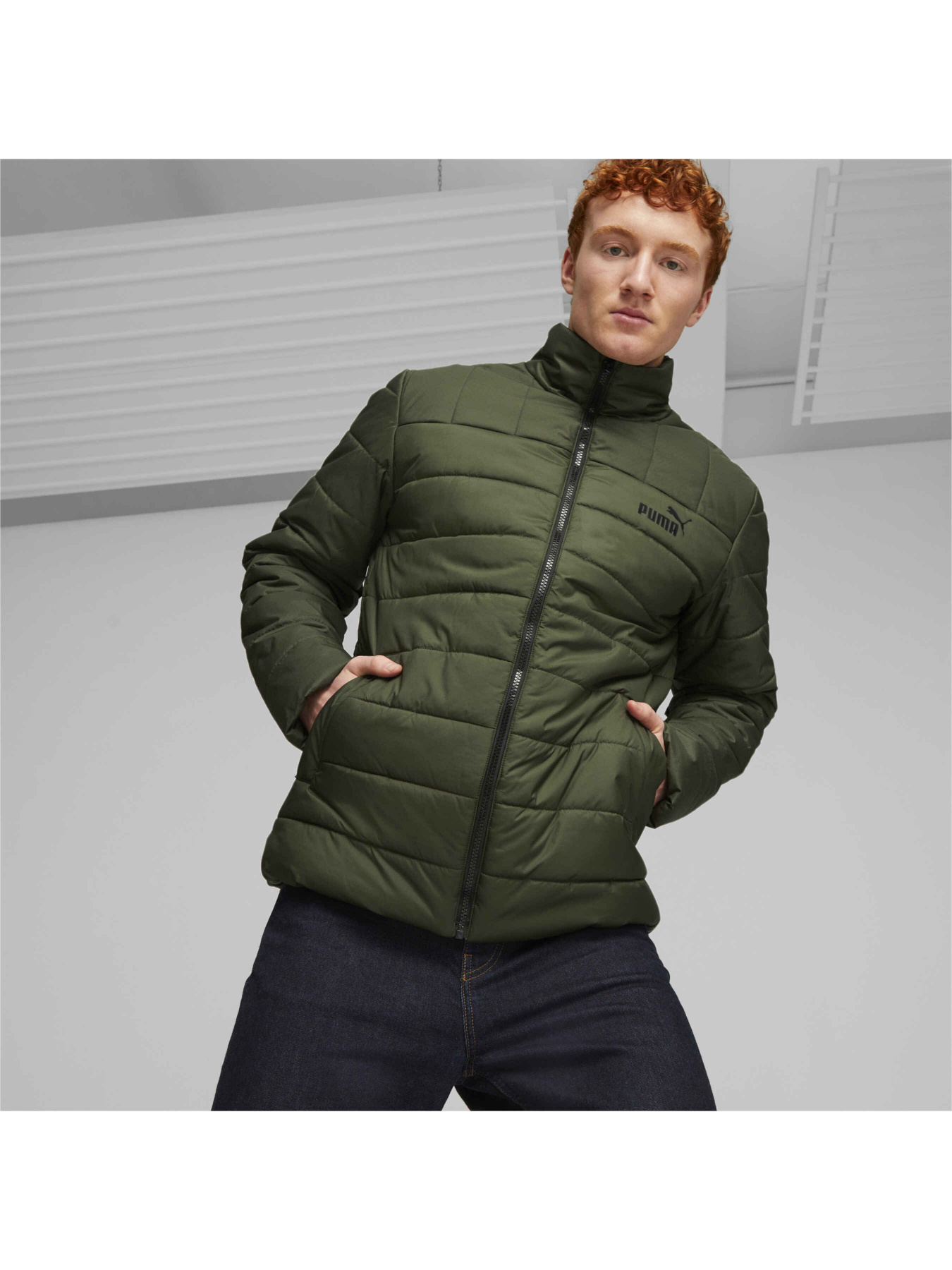 Демісезонна куртка PUMA Ess+ Padded Jacket модель 849349 Фото