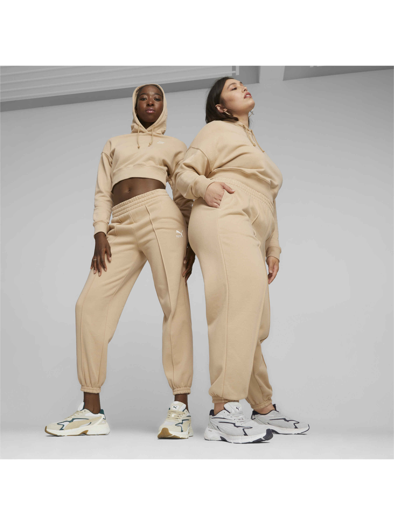 Штани спортивні PUMA Classics Sweatpants модель 671751 Фото