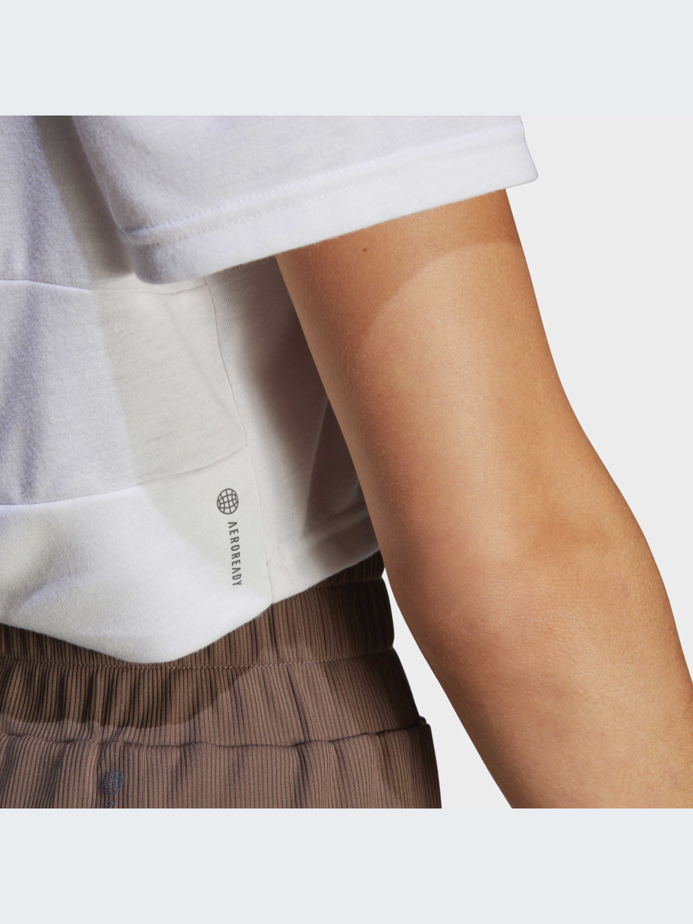 Спортивная футболка Adidas модель IB8564 Фото