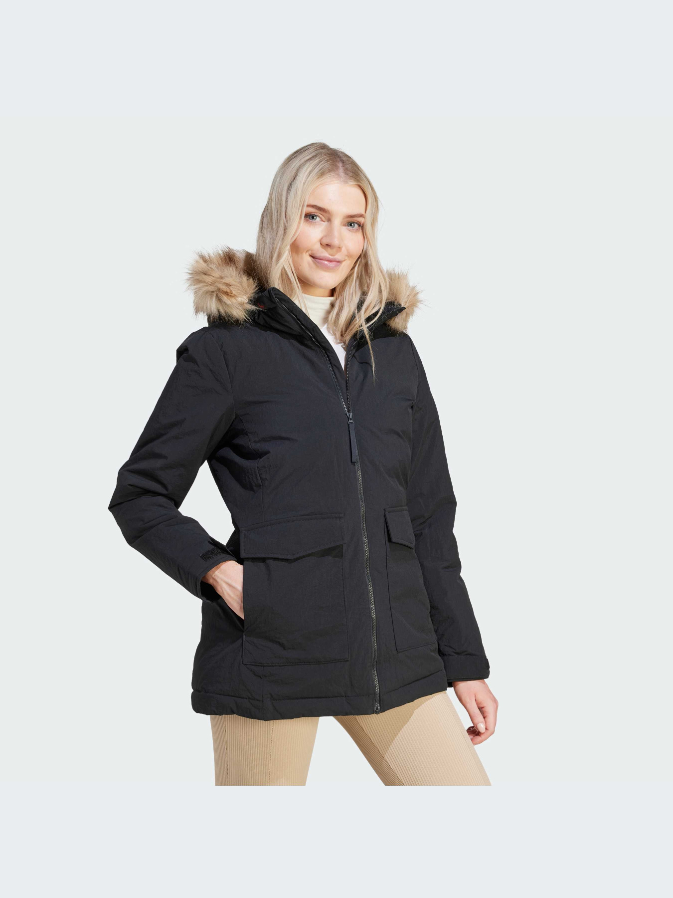 Зимняя куртка Adidas модель IJ8260 Фото