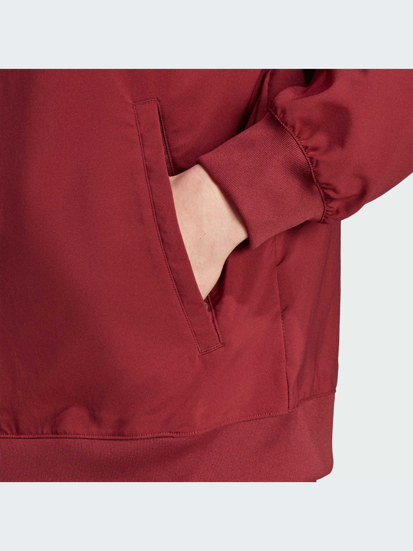 Бомбер Adidas модель HY1286 Бомбер Adidas модель HY1286 Фото