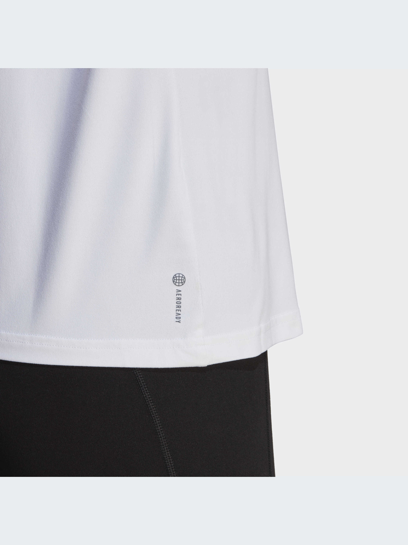 Спортивная майка Adidas модель HT9512 Фото