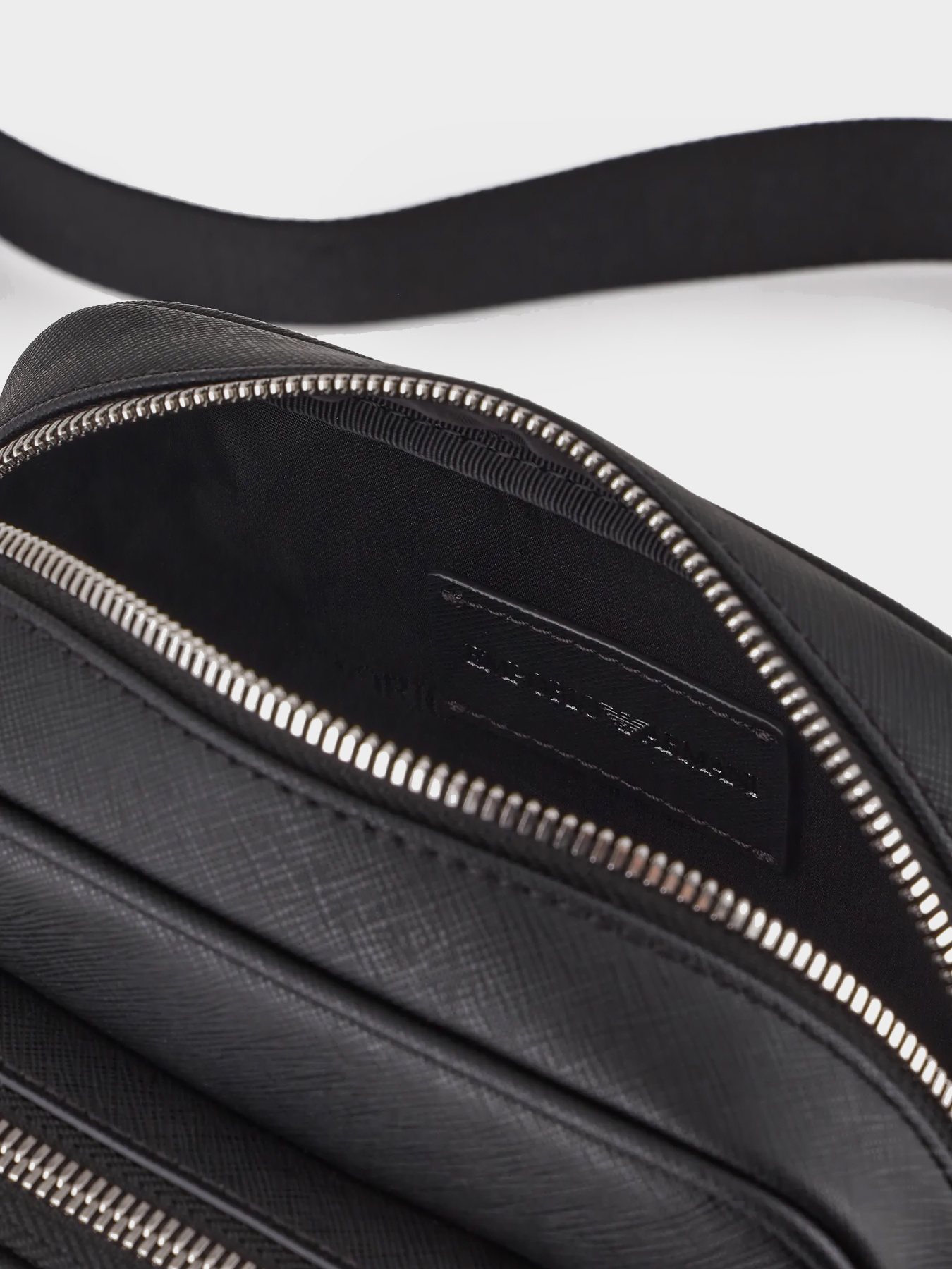 Сумки Emporio Armani модель Y4M387-Y138E-81072 Фото