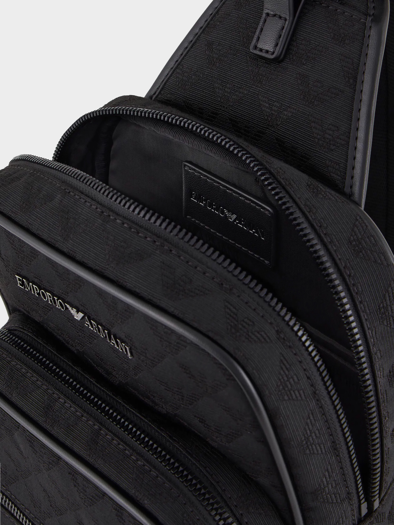 Сумки Emporio Armani модель Y4O419-Y022V-81336 Фото