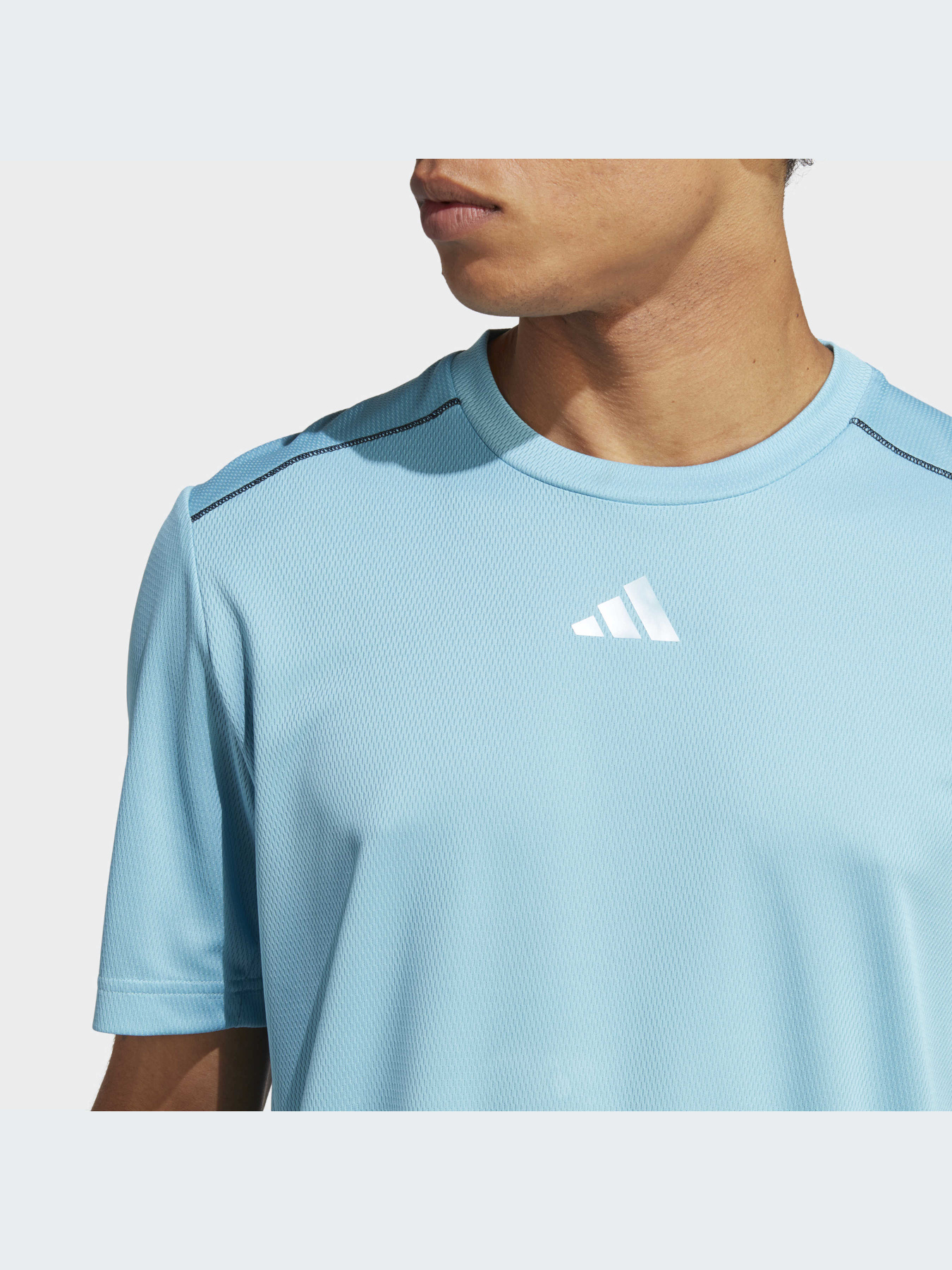 Спортивная футболка Adidas модель IB7902 Фото