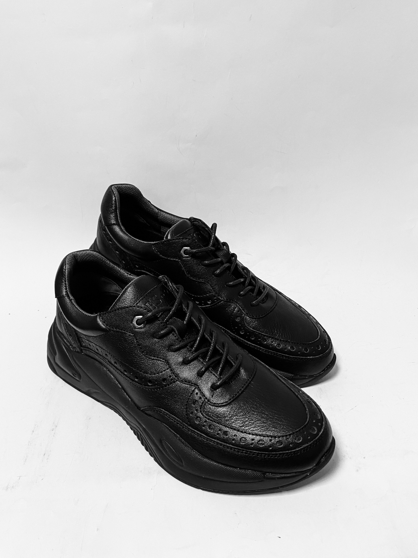 Кросівки повсякденні Legessy модель FLOYD Фото