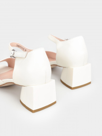 Босоніжки It-girl модель Y3699J763-6249AL_white Босоніжки It-girl модель Y3699J763-6249AL_white Фото