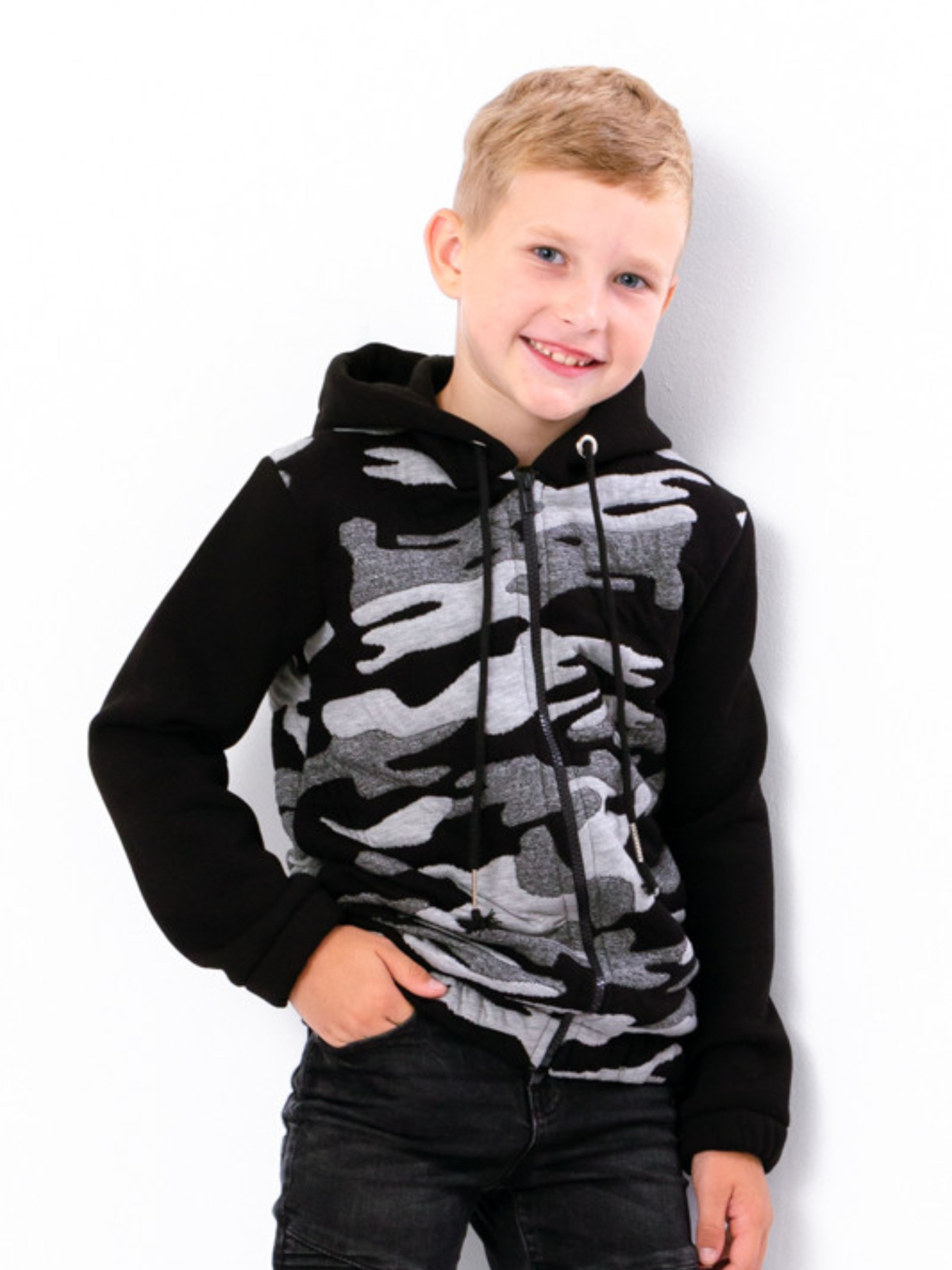 Кофта Носи своє модель 6071-026-4-srij-kamuflqzh-chornij Фото