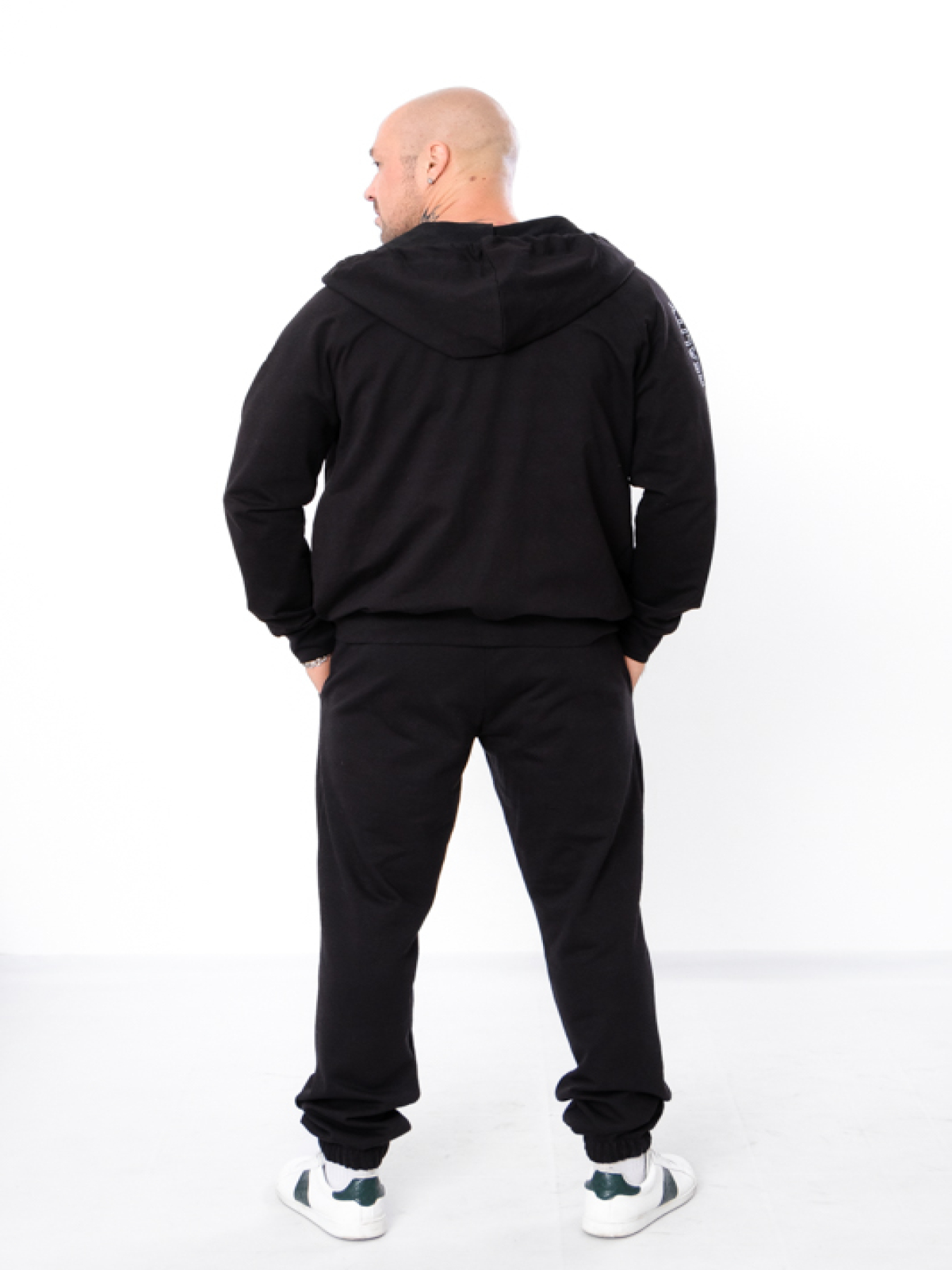 Джогери Носи своє модель 8025-023-chornij Джогери Носи своє модель 8025-023-chornij Фото