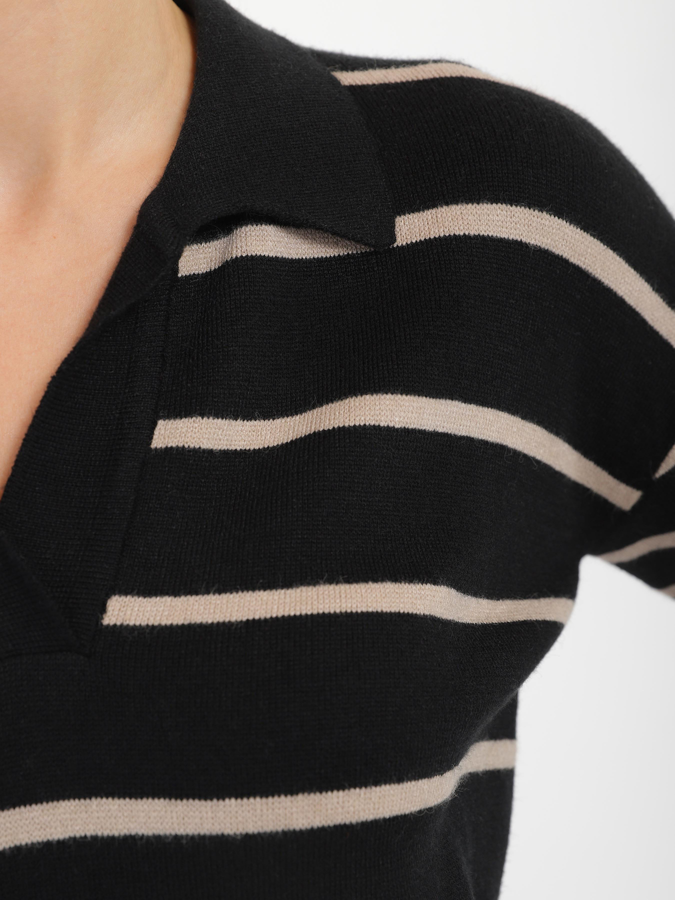 Джемпер Sewel модель JW914010400 Джемпер Sewel модель JW914010400 Фото