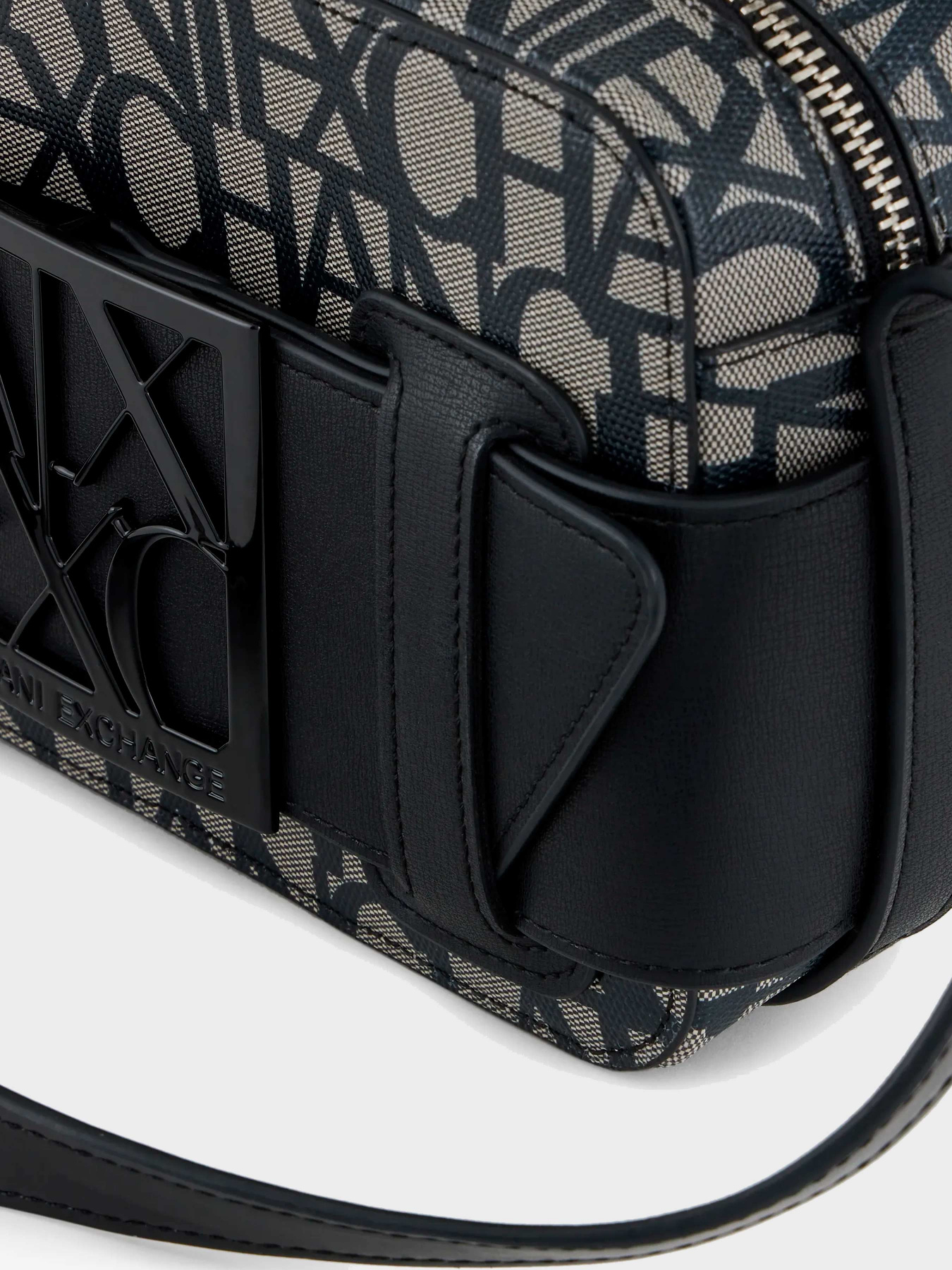 Сумки Armani Exchange модель 942699-3F742-00850 Фото