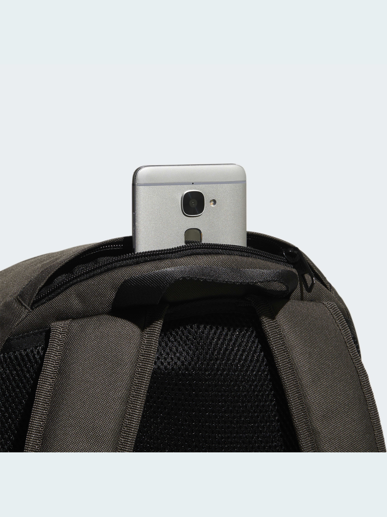 Повсякденний рюкзак Adidas модель HE2687 Повсякденний рюкзак Adidas модель HE2687 Фото