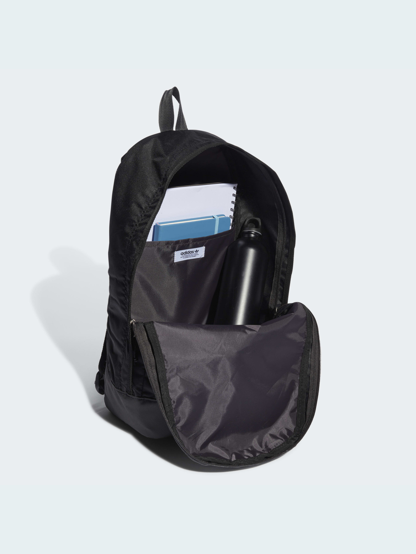 Повседневный рюкзак Adidas Adventure модель HE9714 Повседневный рюкзак Adidas Adventure модель HE9714 Фото