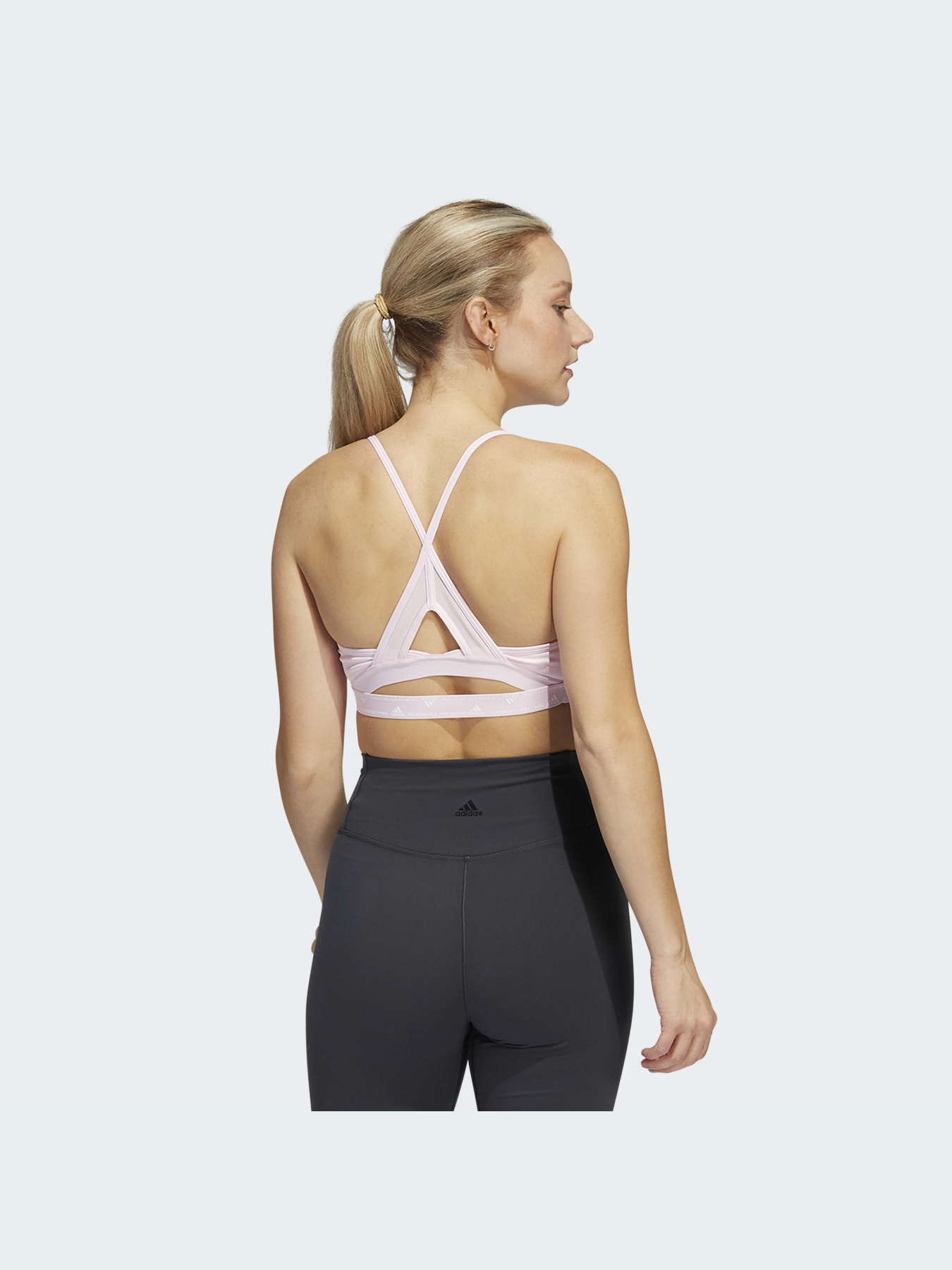 Топ спортивный Adidas модель HC5417 Фото