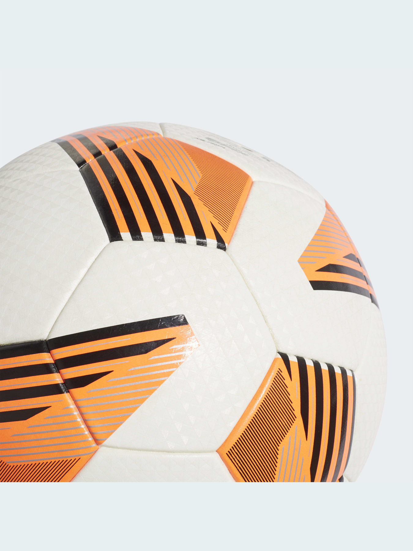 М'ячі Adidas Tiro модель FS0374 Фото