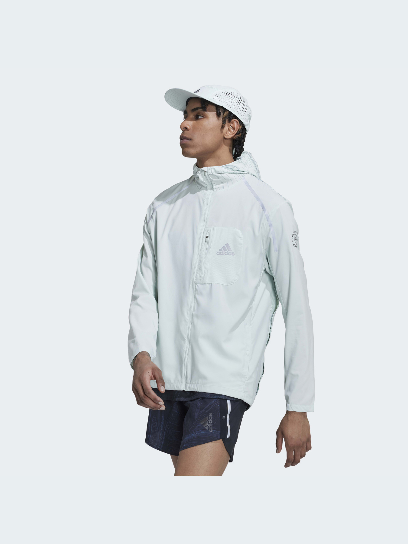 Ветровка Adidas модель HF8760 Ветровка Adidas модель HF8760 Фото