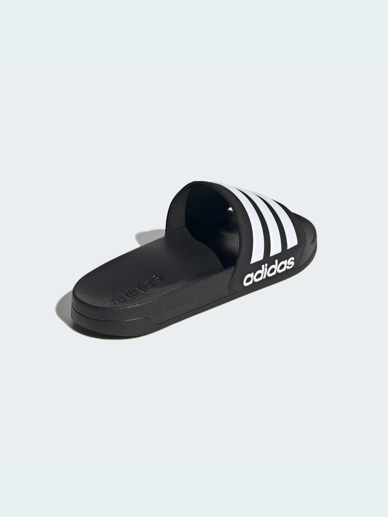 Шлепанцы Adidas Adilette модель GZ5922 Шлепанцы Adidas Adilette модель GZ5922 Фото