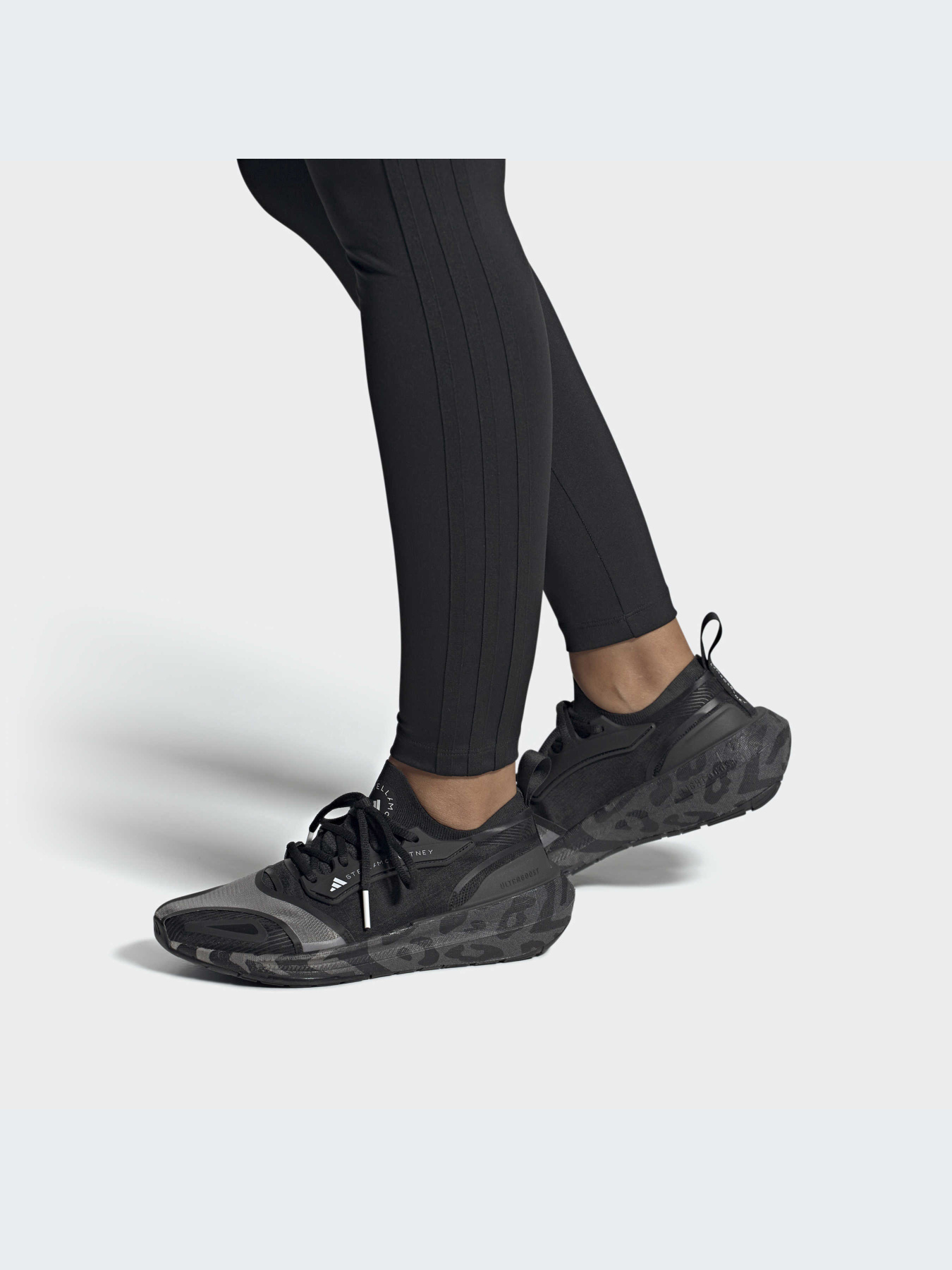 Кросівки для бігу Adidas by Stella McCartney модель HQ8666 Кросівки для бігу Adidas by Stella McCartney модель HQ8666 Фото