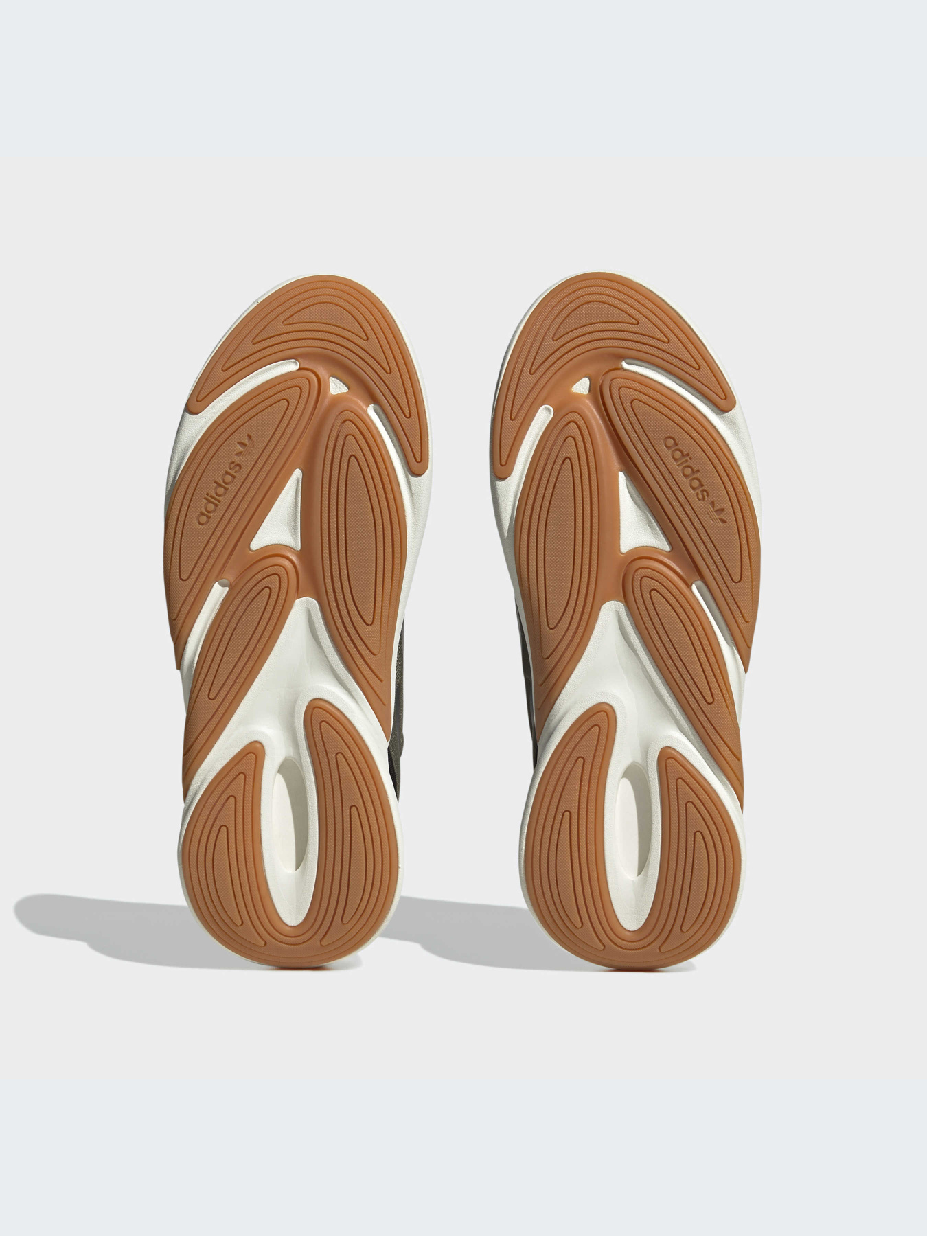 Кроссовки Adidas Ozweego модель HP2857 Фото