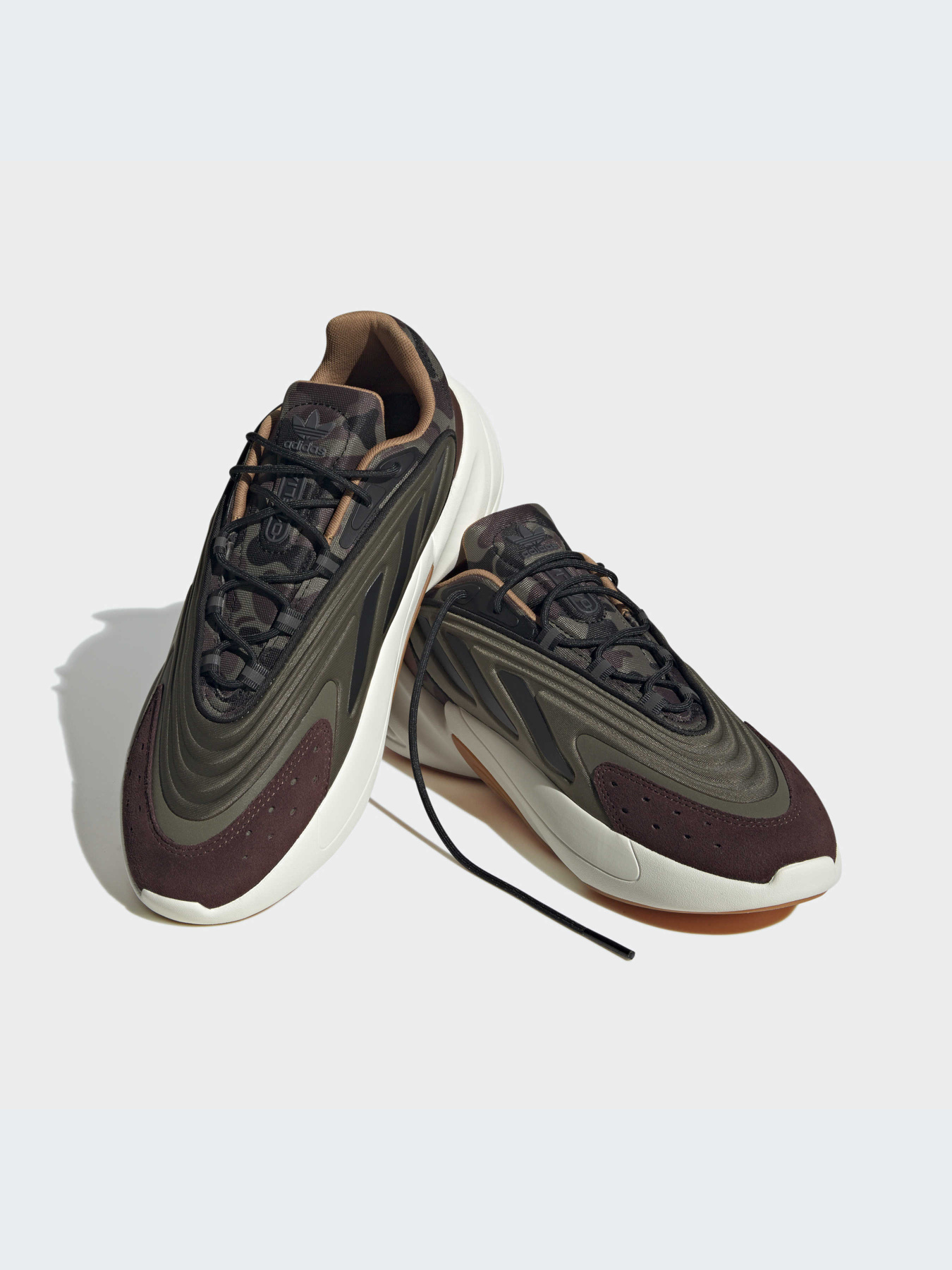 Кроссовки повседневные Adidas Ozweego модель HP2857 Кроссовки повседневные Adidas Ozweego модель HP2857 Фото