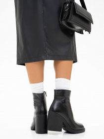 Бoтильоны ISSA Plus модель OB2-276_black Бoтильоны ISSA Plus модель OB2-276_black Фото