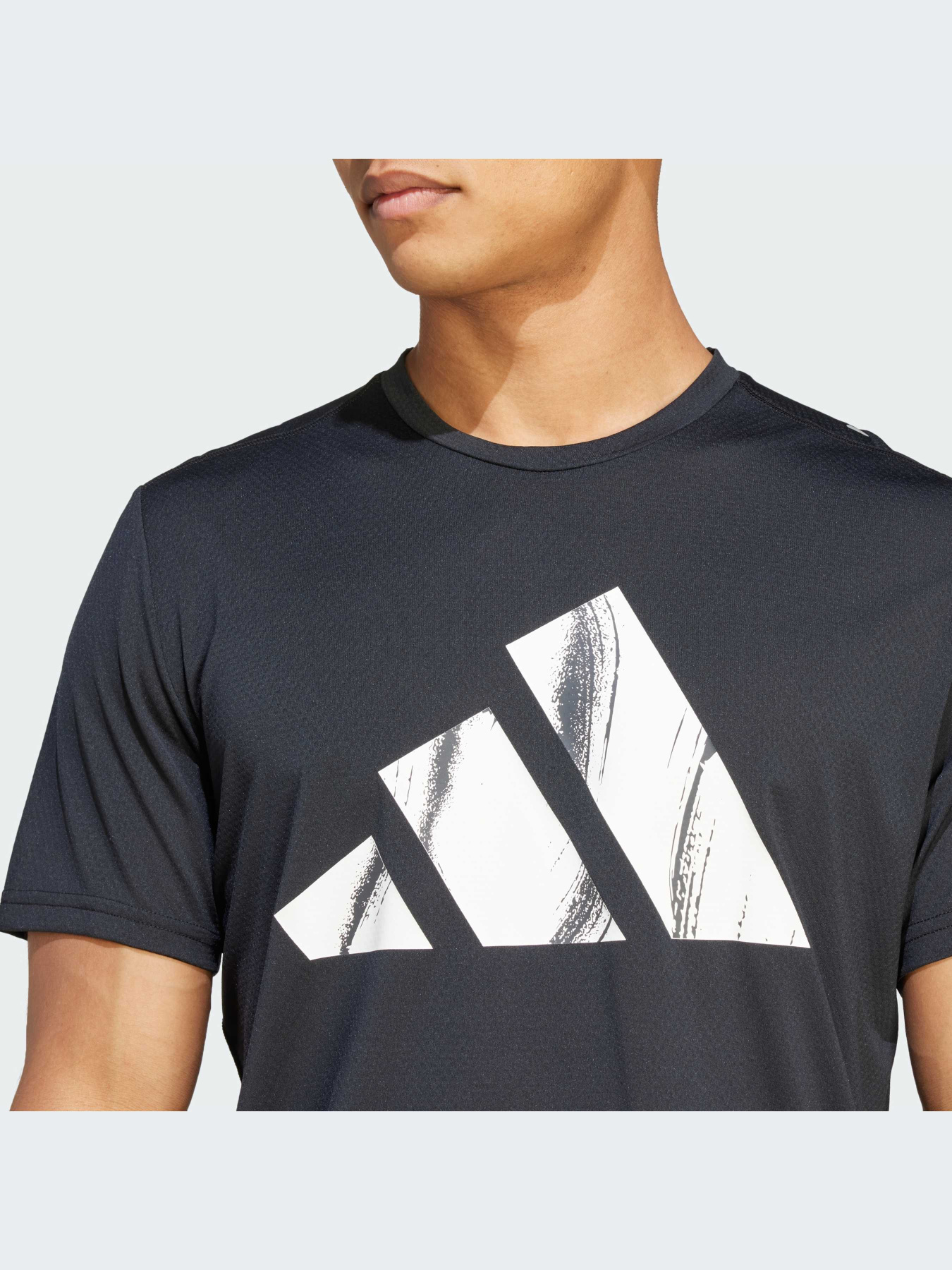 Спортивная футболка Adidas модель HZ4512 Фото