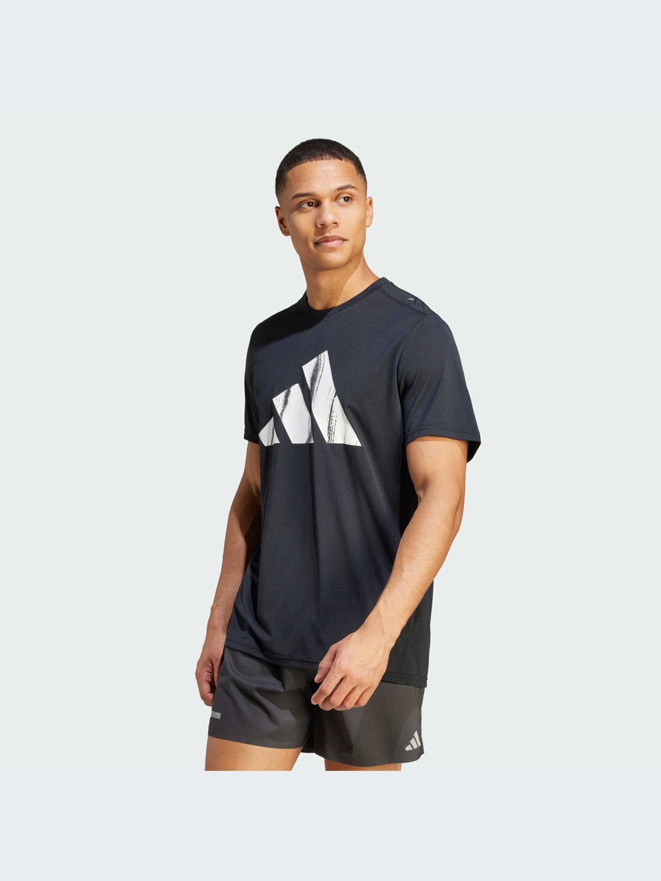 Спортивная футболка Adidas модель HZ4512 Фото