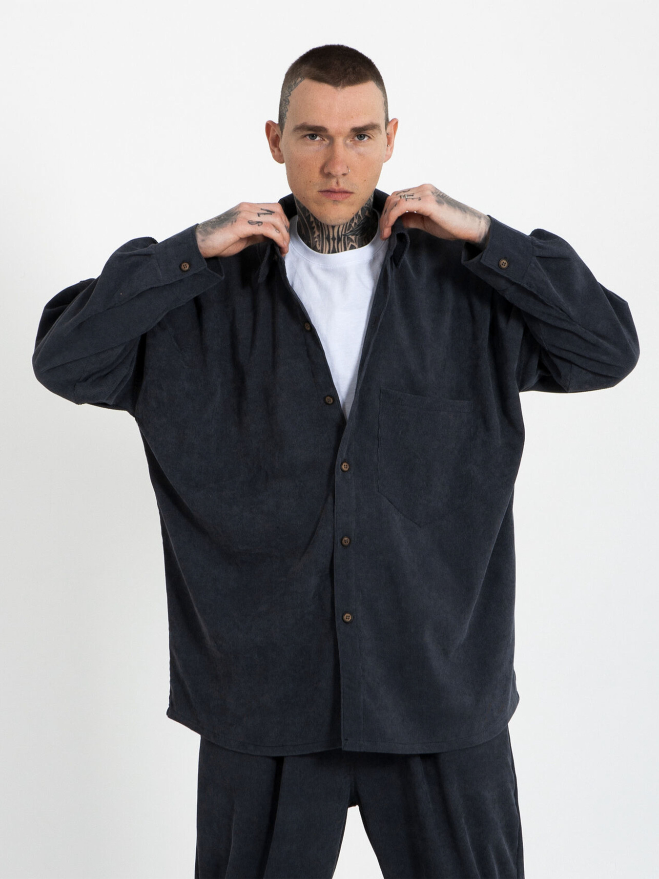 Сорочка IJ модель ij-sorochka-velvet-grafit-men Фото