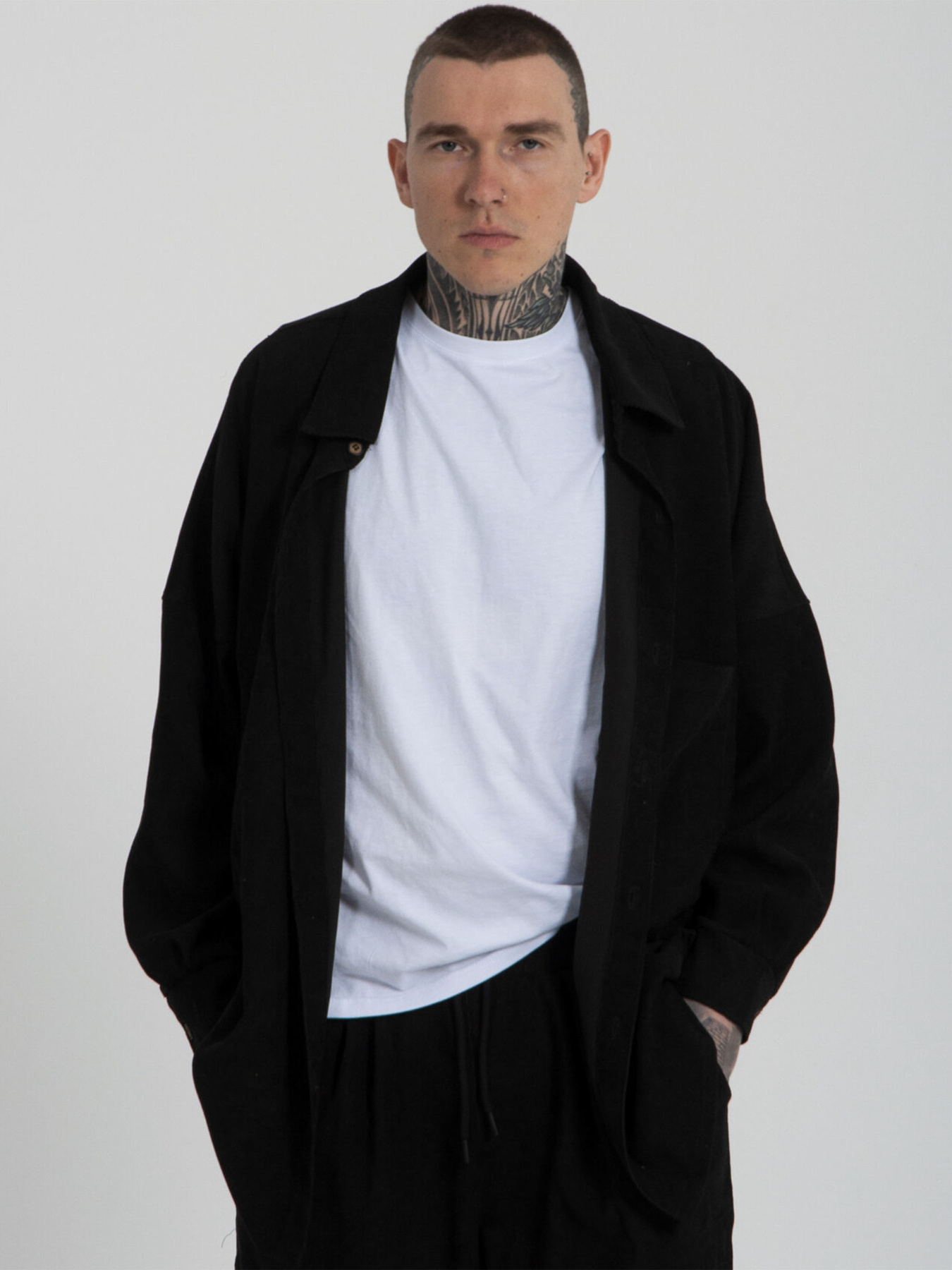 Сорочка IJ модель ij-sorochka-velvet-black-men Фото