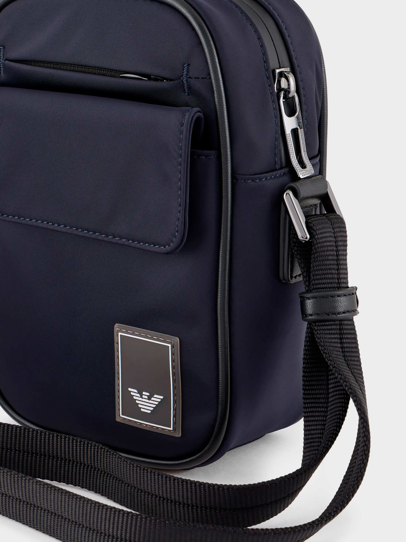 Сумки Emporio Armani модель Y4R454-Y700J-80033 Фото