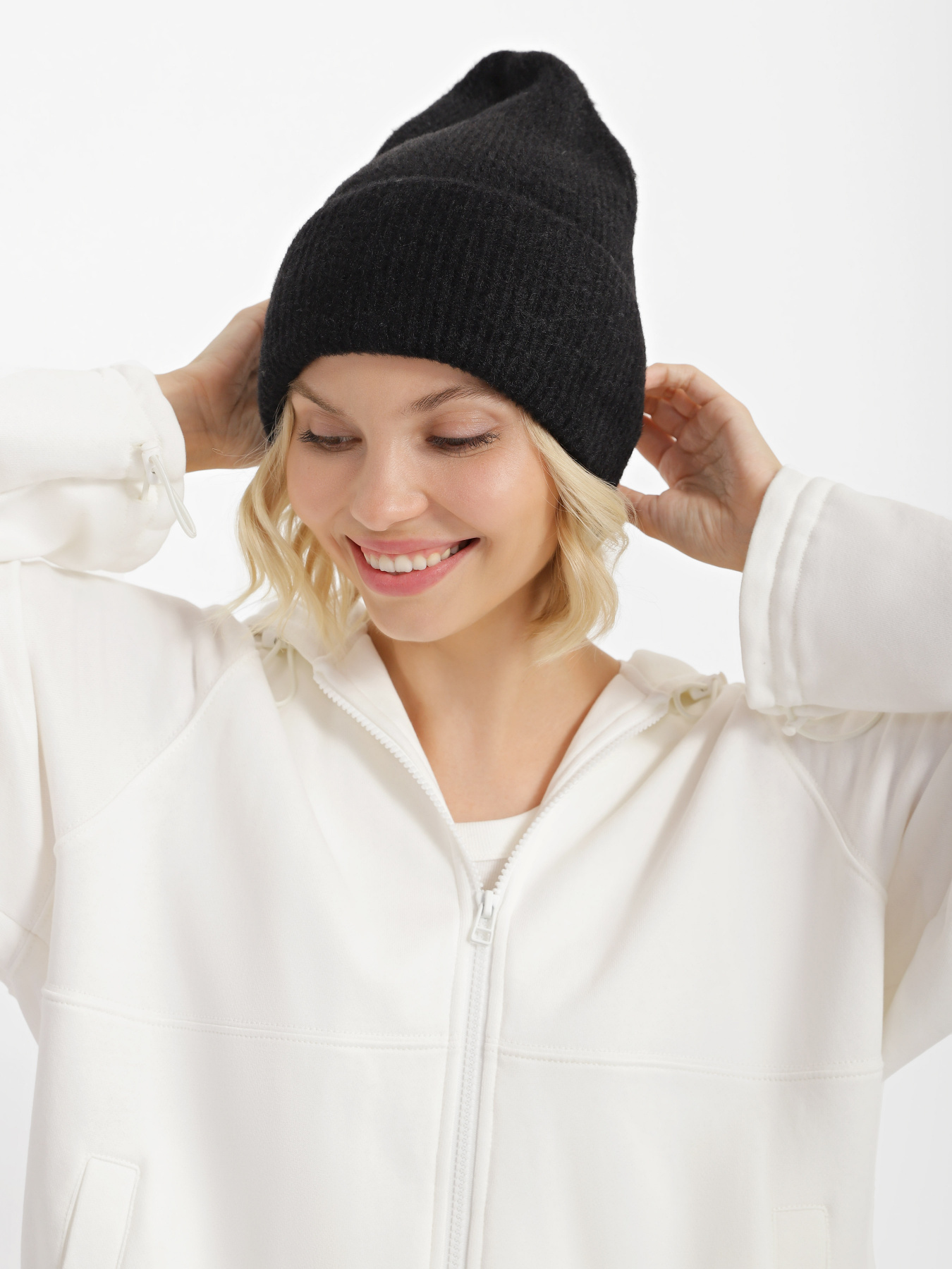 Шапка Sewel модель BW907010000 Фото