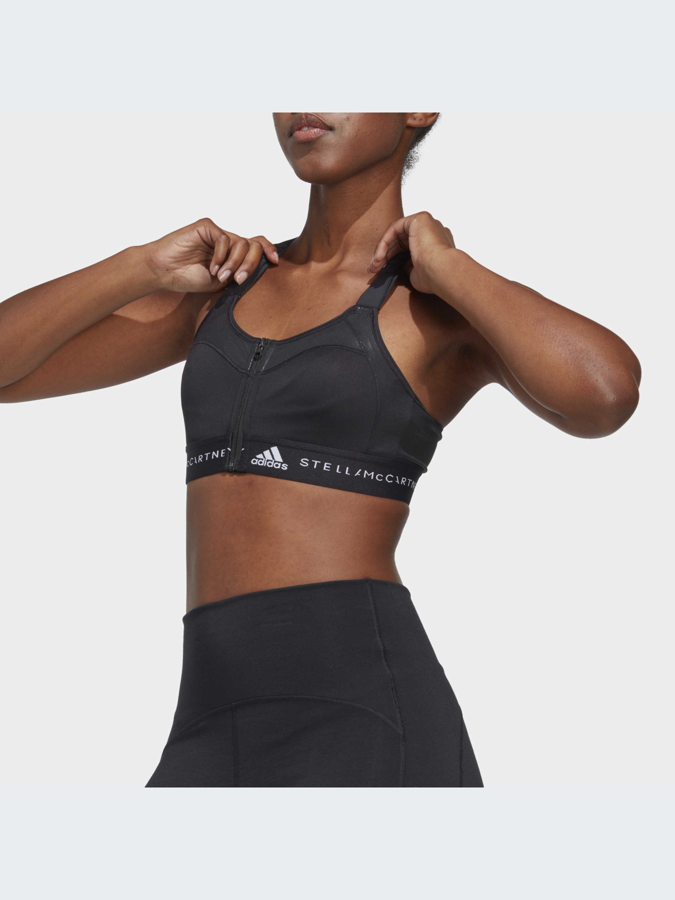 Спортивный топ Adidas модель HR8896 Фото