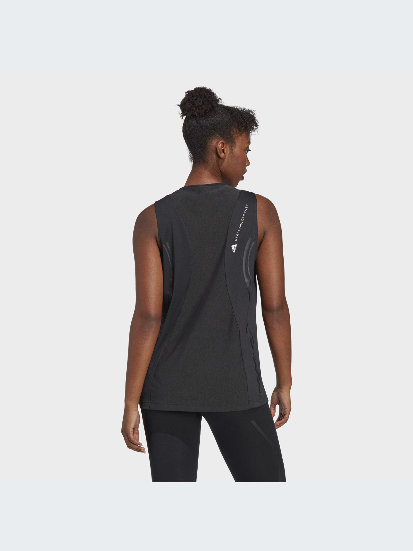 Спортивна майка Adidas модель IC9716 Спортивна майка Adidas модель IC9716 Фото