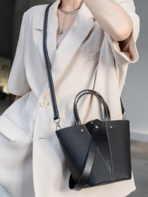 Крос-боді RoyalBag модель B24-W-9802A Фото