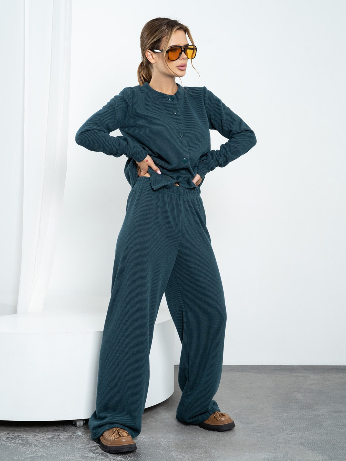 Повсякденний костюм ISSA Plus модель 13472A_green Повсякденний костюм ISSA Plus модель 13472A_green Фото