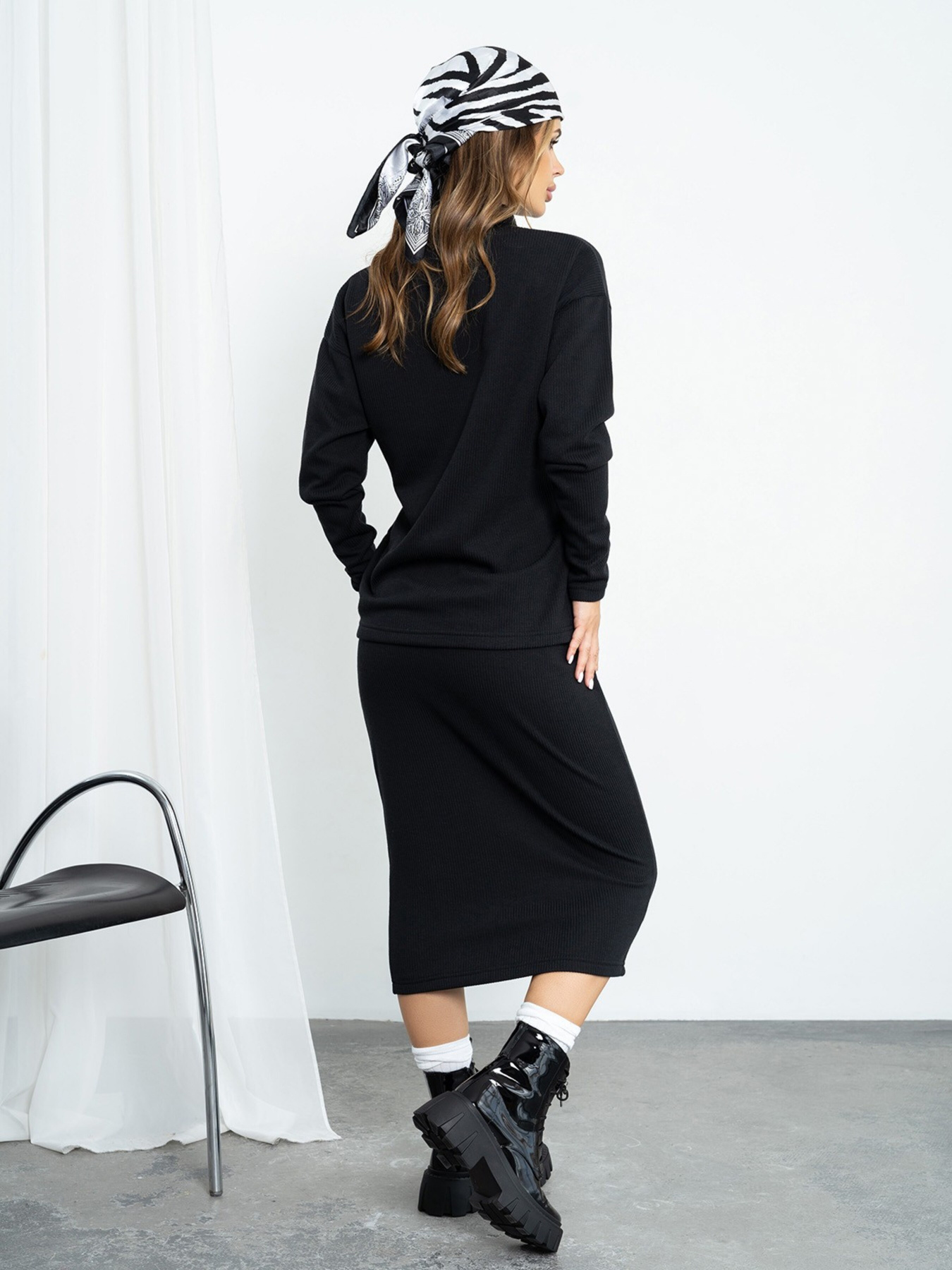 Повседневный костюм ISSA Plus модель 13651A_black Фото