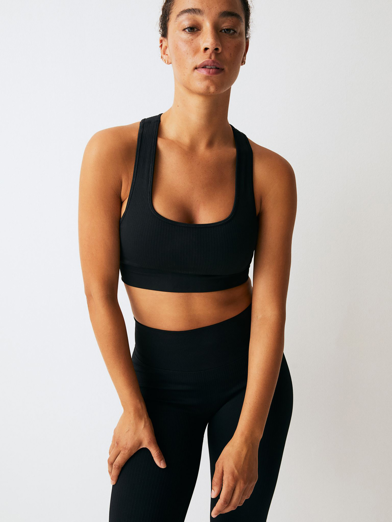 Спортивний топ H&M модель 68931 Фото