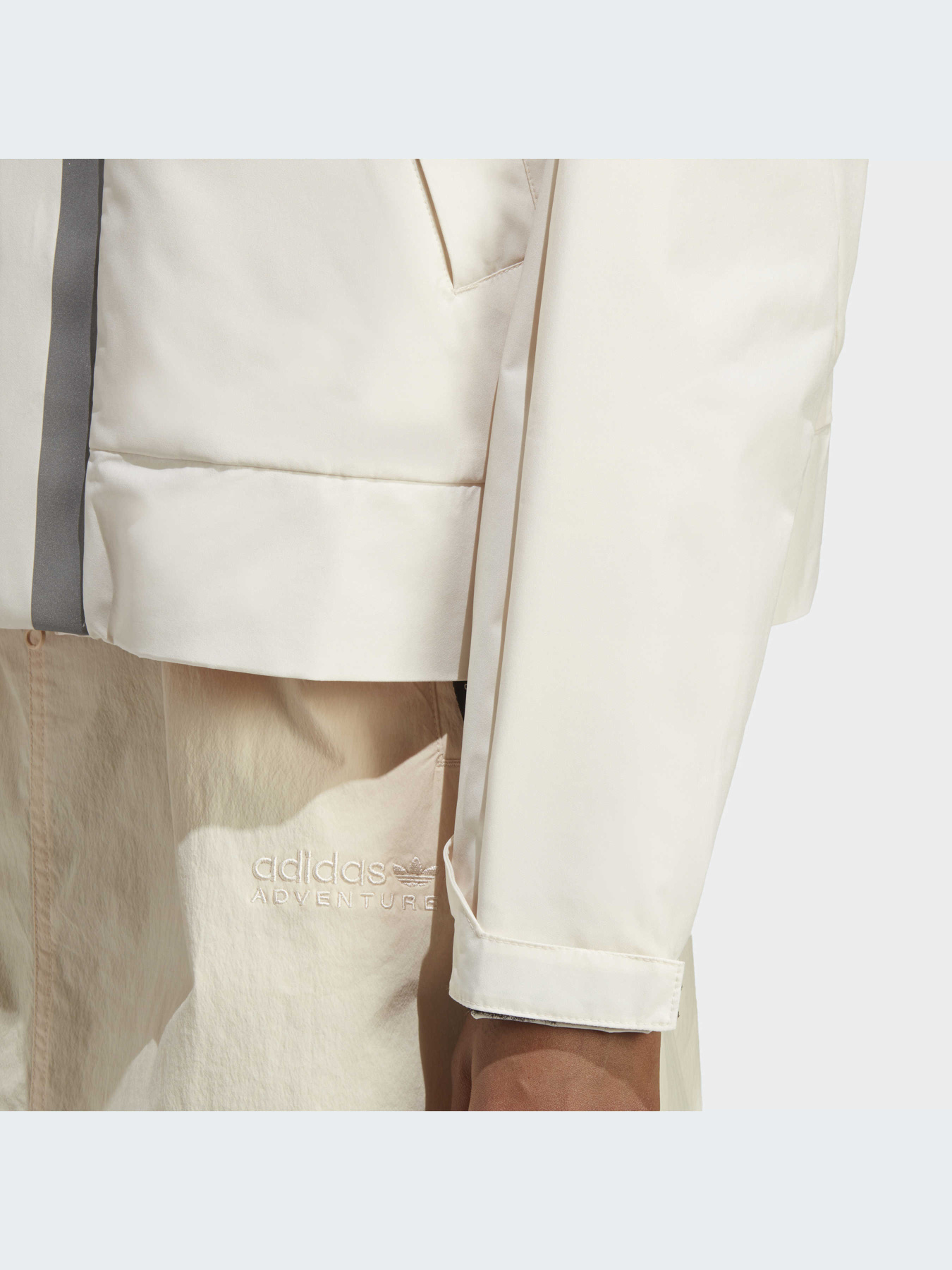 Вітровка Adidas Adventure модель IC5446 Фото