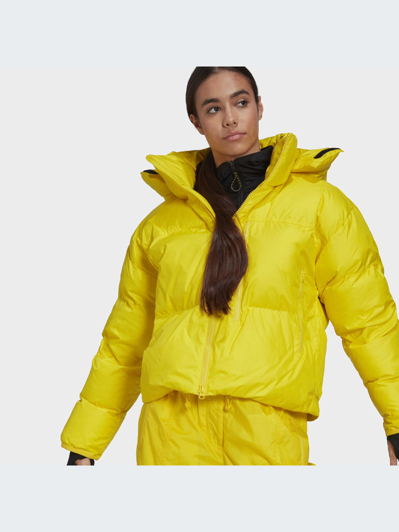 Зимняя куртка Adidas модель HG6891 Зимняя куртка Adidas модель HG6891 Фото