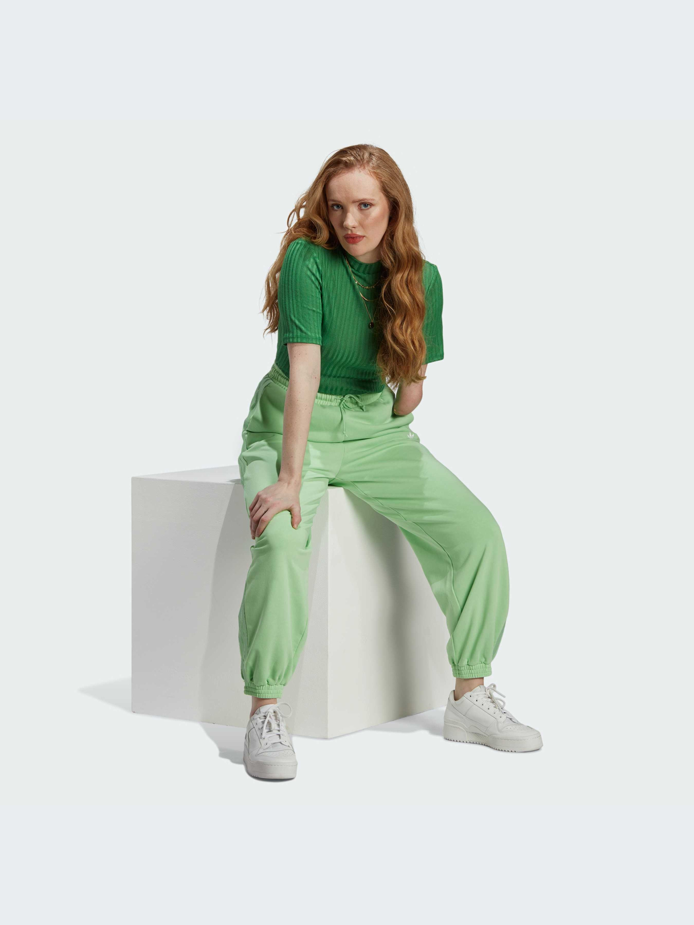 Джоггеры Adidas модель IP7138 Фото