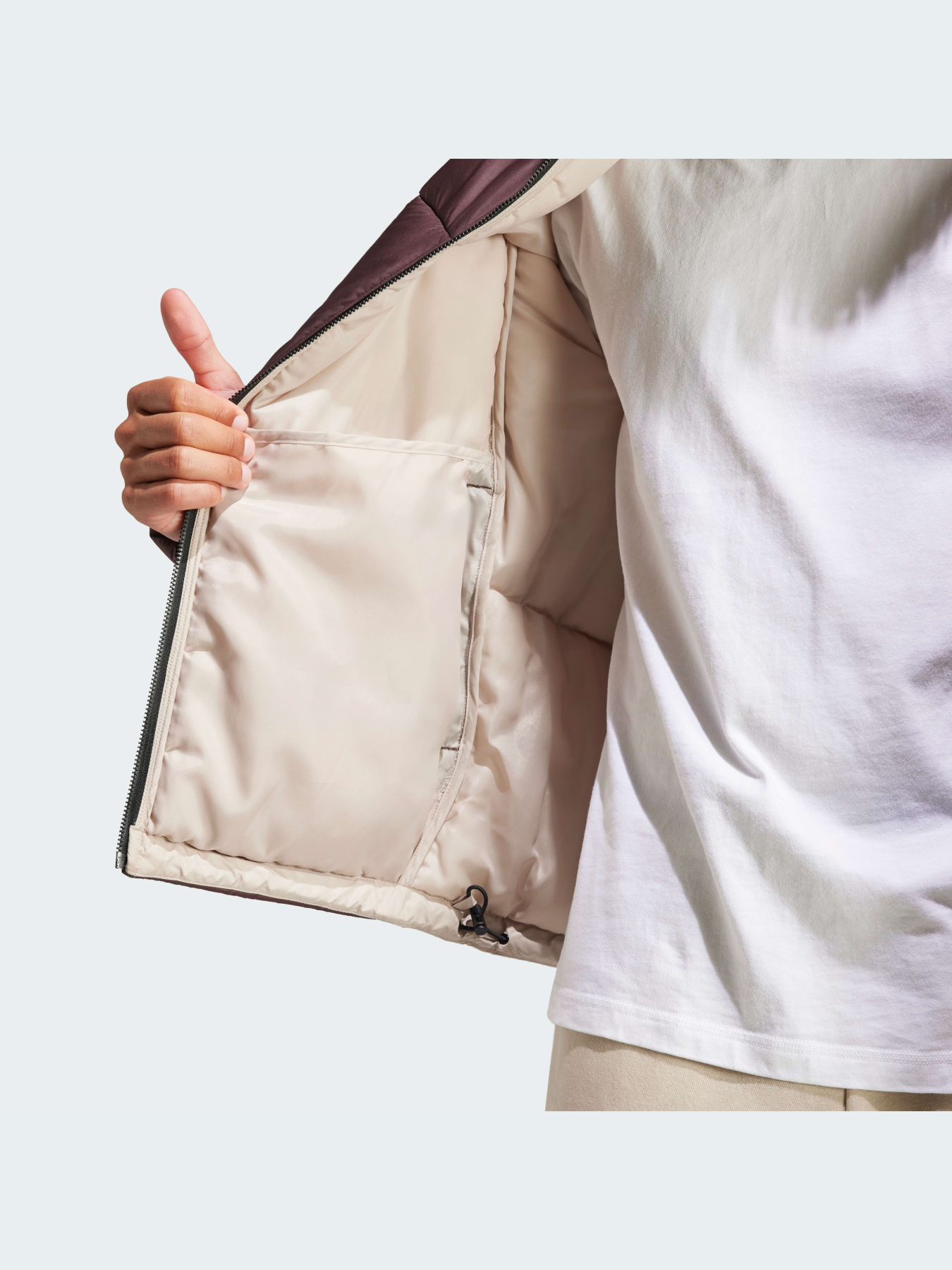 Зимняя куртка Adidas 3 Stripes модель IK0519 Зимняя куртка Adidas 3 Stripes модель IK0519 Фото