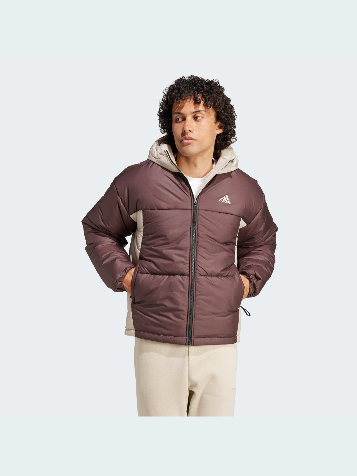 Зимняя куртка Adidas 3 Stripes модель IK0519 Зимняя куртка Adidas 3 Stripes модель IK0519 Фото