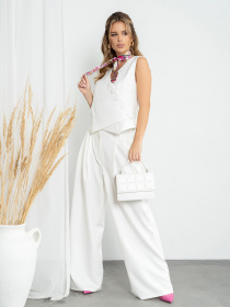 Повседневный костюм ISSA Plus модель 14219_milky Повседневный костюм ISSA Plus модель 14219_milky Фото