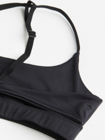 Топ спортивный H&M модель 69046 Фото